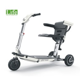 Scooter elettrico pieghevole ATTO per anziani e disabili