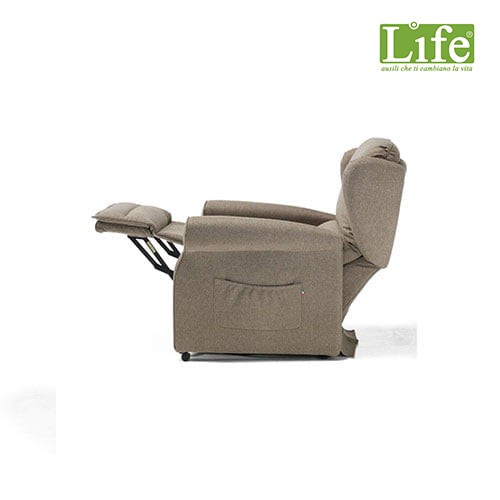 Poltrona relax motorizzata k59 con sistema Lift/Relax/Comfort e Roller System per la movimentazione su ruote
