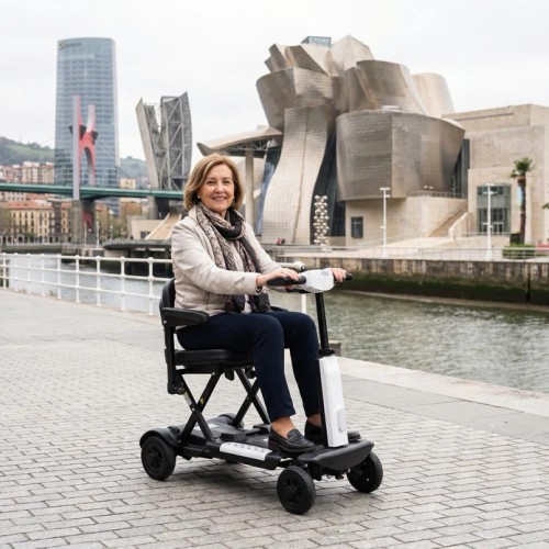 Scooter Elettrico Pieghevole a 4 ruote per anziani e disabili Movida Automatic