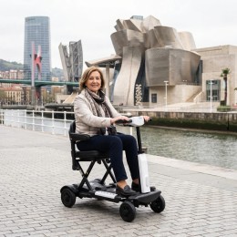 Scooter Elettrico Pieghevole a 4 ruote per anziani e disabili Movida Automatic