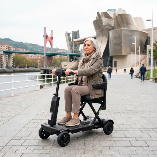 Scooter Elettrico Pieghevole a 4 ruote per anziani e disabili Movida Automatic