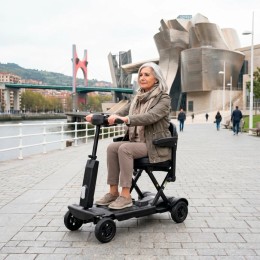 Scooter Elettrico Pieghevole a 4 ruote per anziani e disabili Movida Automatic