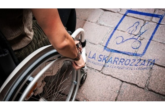 La Skarrozzata: A Bologna in carrozzina per sensibilizzare all'inclusione